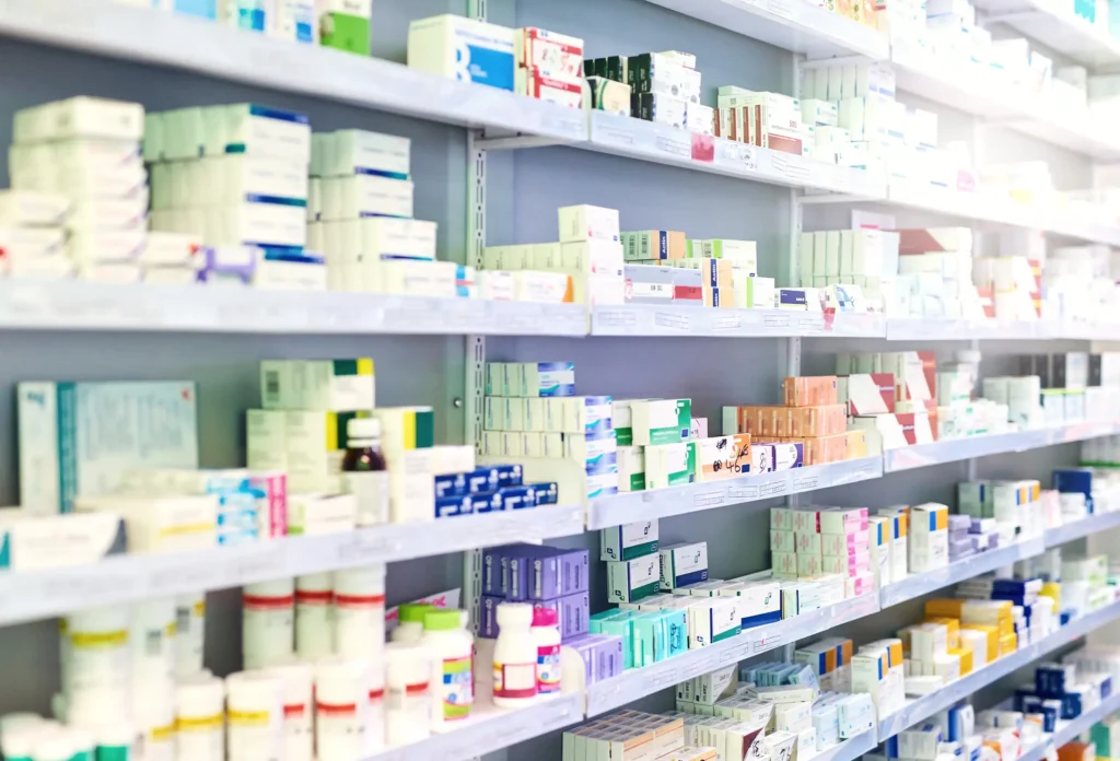 Click2pharmacy shelves with treatments